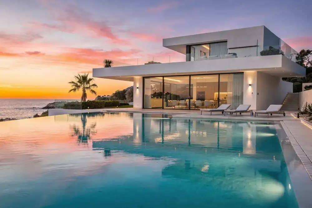 Designer Villa Camp de Mar - Main